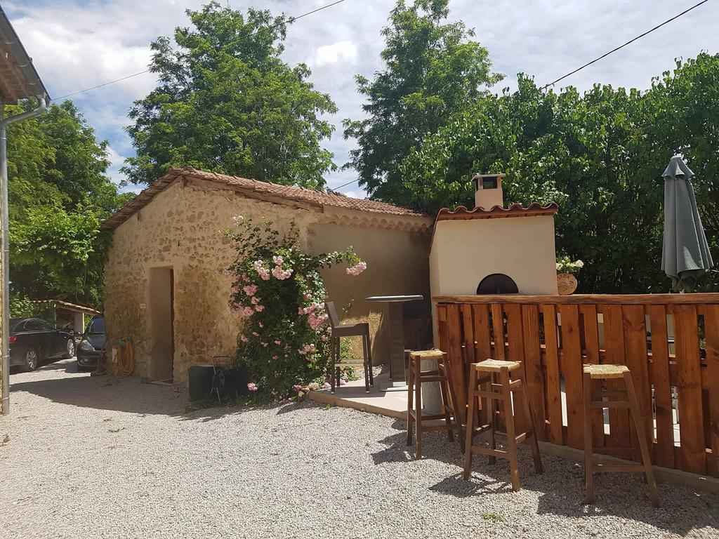 La Magnanerie Villa Niozelles Luaran gambar
